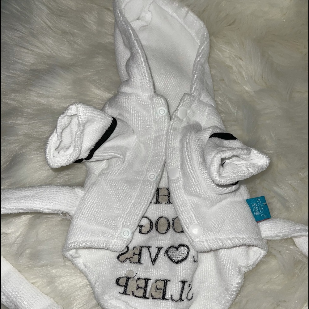 Xsmall white dog bathrobe - Picture 2 of 3